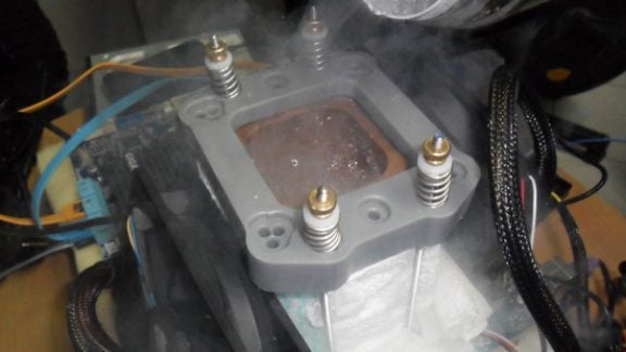 sakhtafzarmag overclock