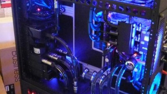 عکس کامپیوتر