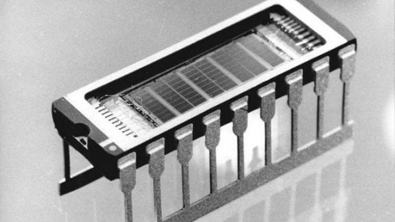 تاریخچه حافظه رم