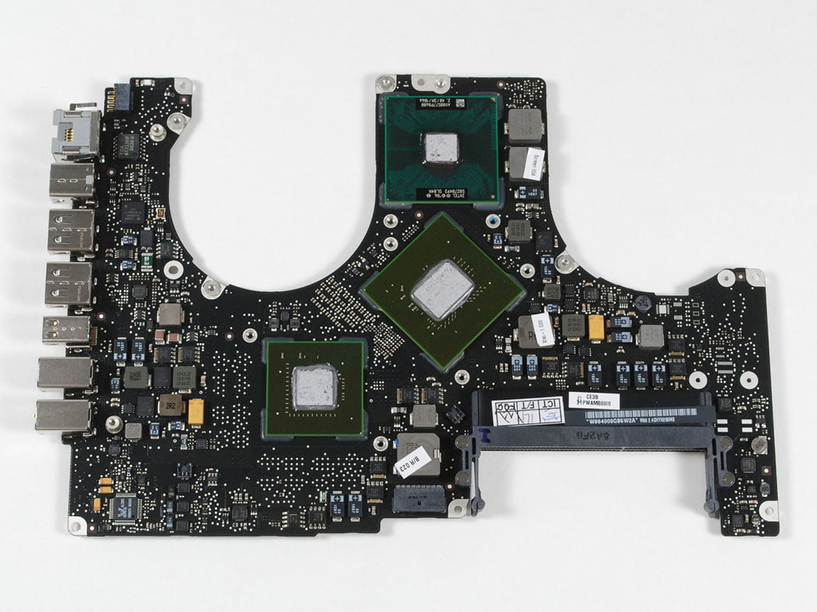 کالبدشکافی مک بوک پرو 13