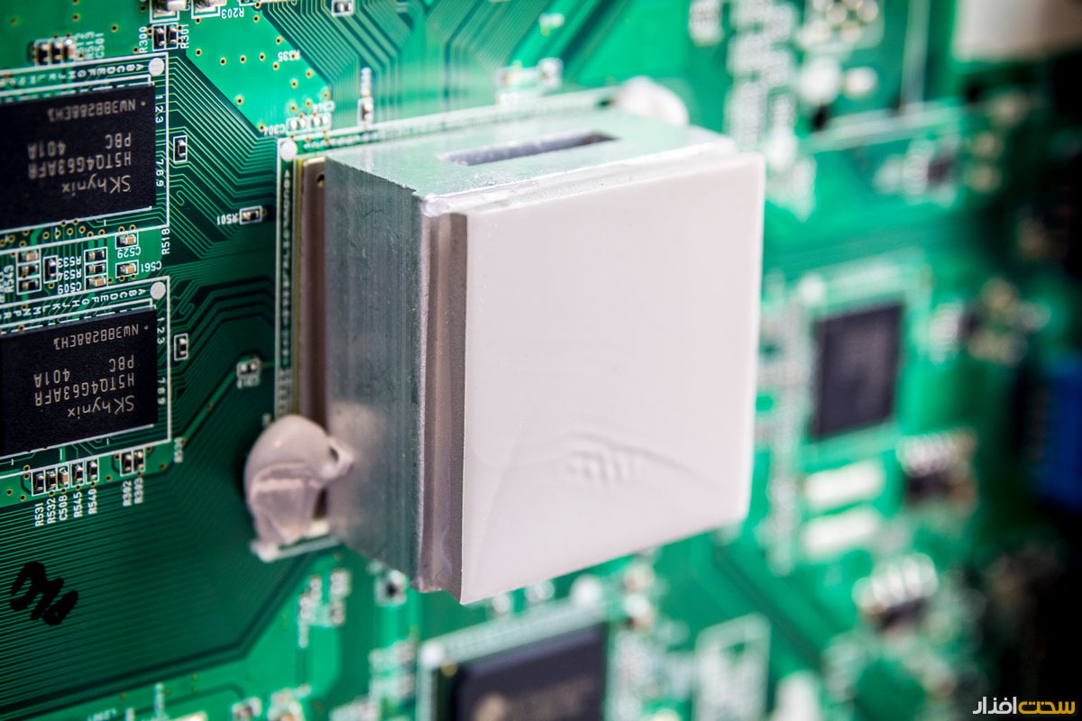 کالبدشکافی تلویزیون خمیده ال جی اولد (LG Curved OLED)