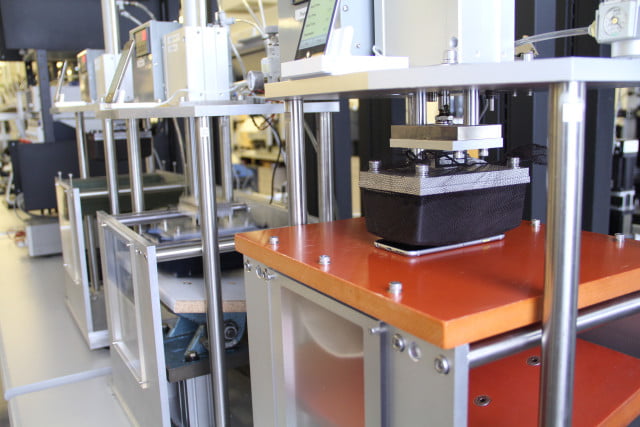 تست استقامت آیفون