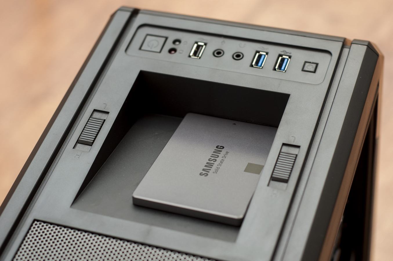 نصب هارددیسک روی کیس