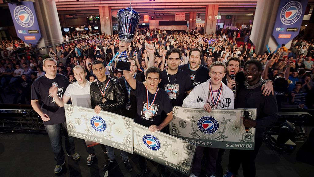 تصویر برندگان نهایی بازی Fifa 15