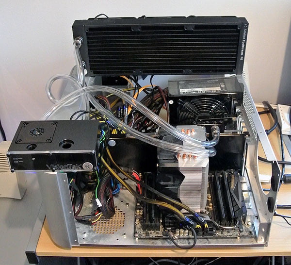 کارت گرافیک CryoVenom Radeon R9 295X2