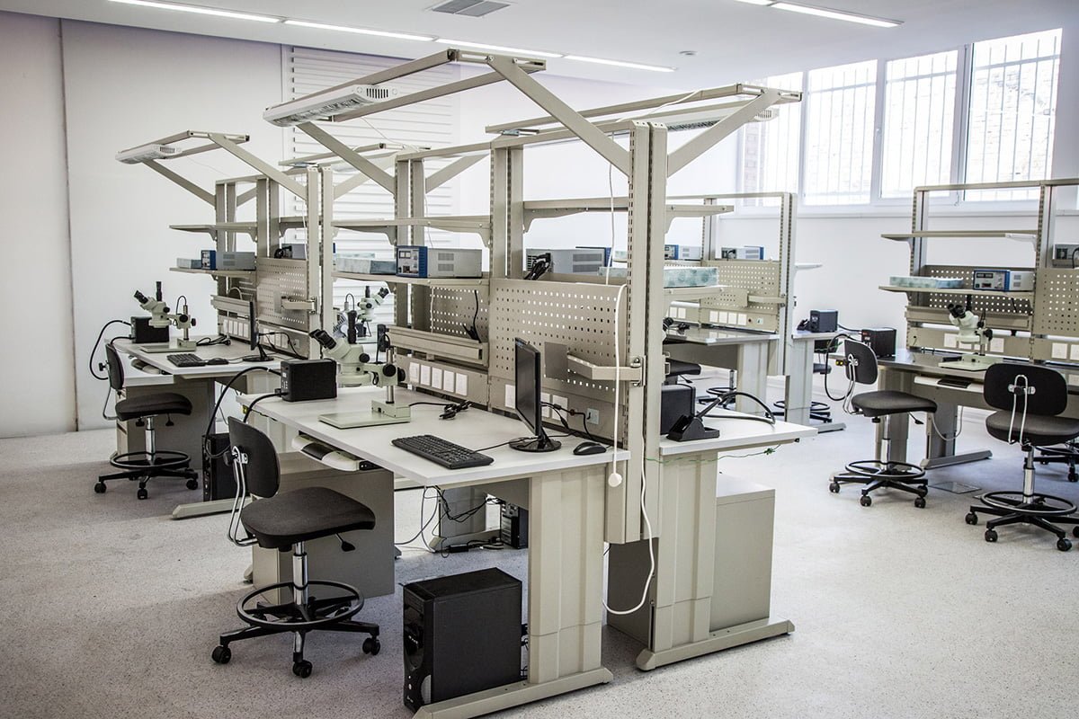 مرکز آموزش تخصصی سامسونگ در مرکز فنی و حرفه‌ای سهی دو