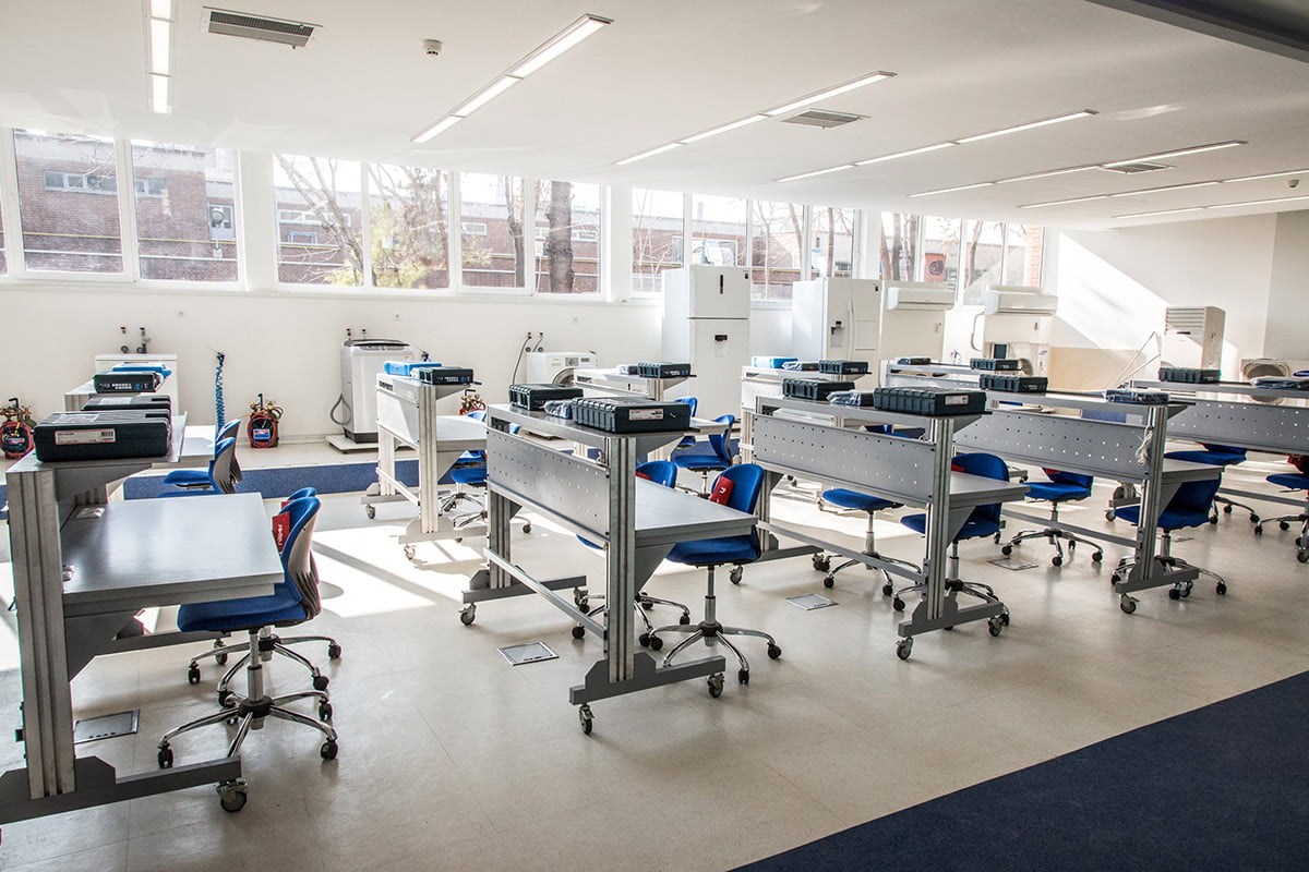 مرکز آموزش تخصصی سامسونگ در مرکز فنی و حرفه‌ای سهی دو