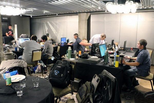 مادربرد GIGABYTE X99-SOC Champion