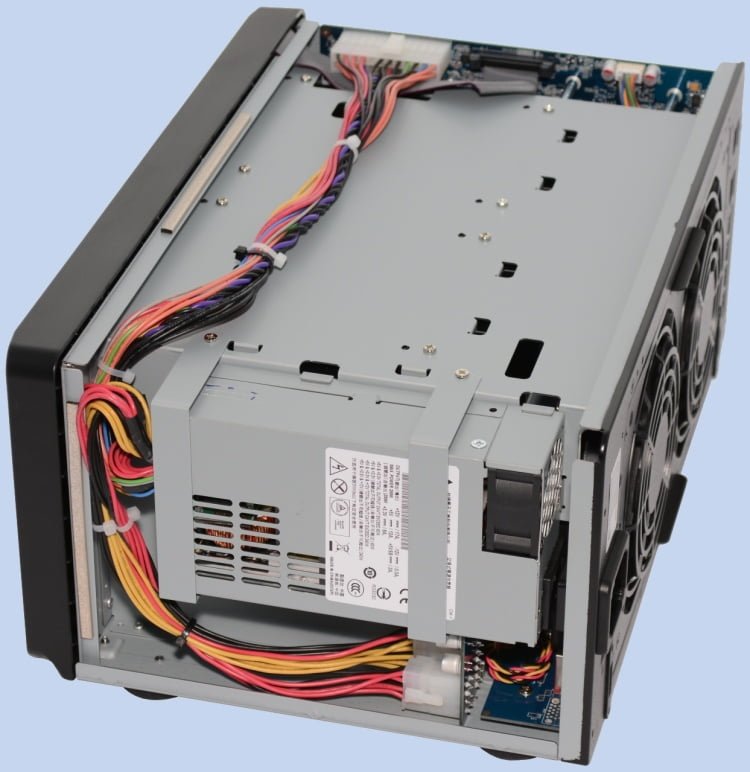 درایو NAS DS1815 ساینولوژی