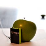 20141203023418-apple