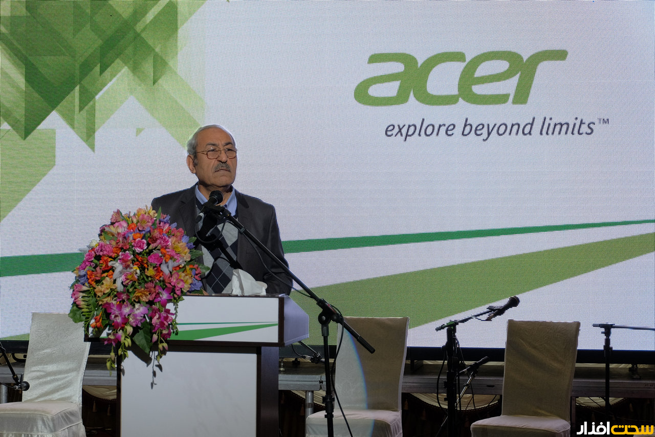 گردهمایی سازگار و ایسر به همراه نمایندگان فروش محصولات ایسر