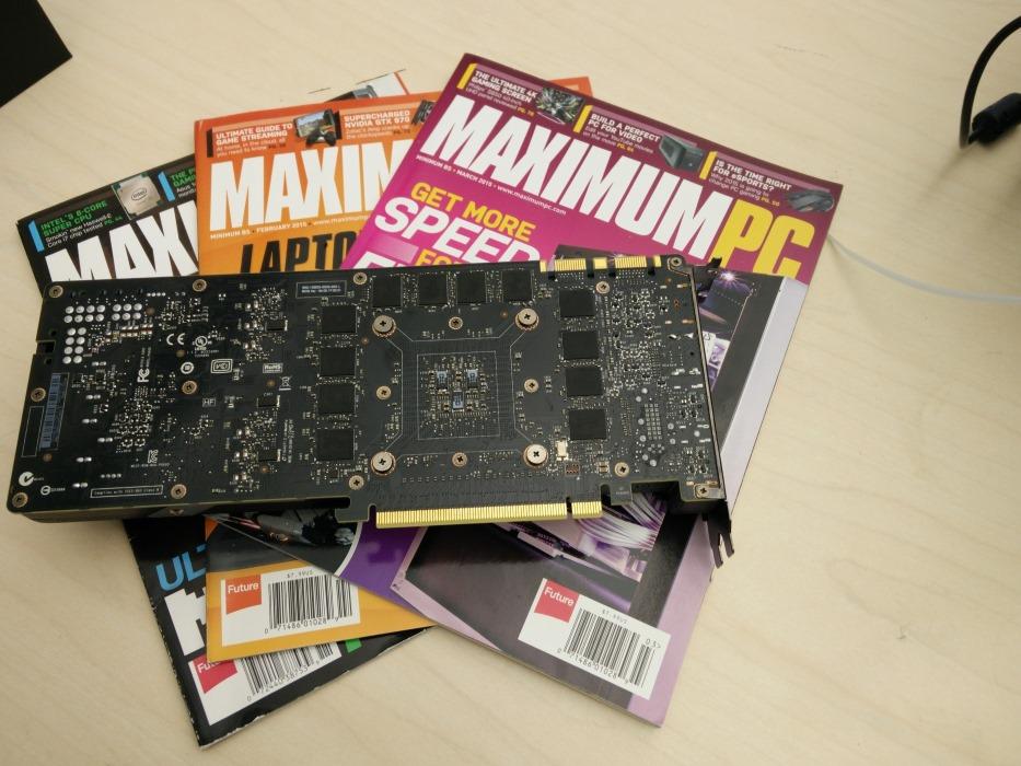 کارت تایتان X