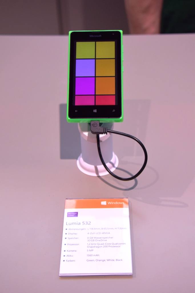 غرفه مایکروسافت در سبیت 