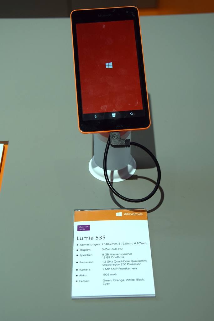 غرفه مایکروسافت در سبیت 