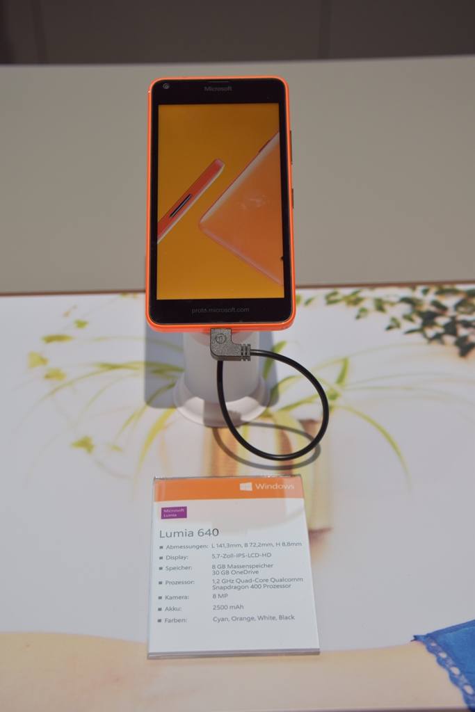 غرفه مایکروسافت در سبیت 