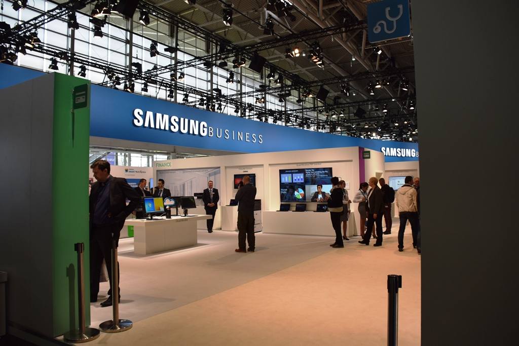 غرفه سامسونگ در سبیت 2015