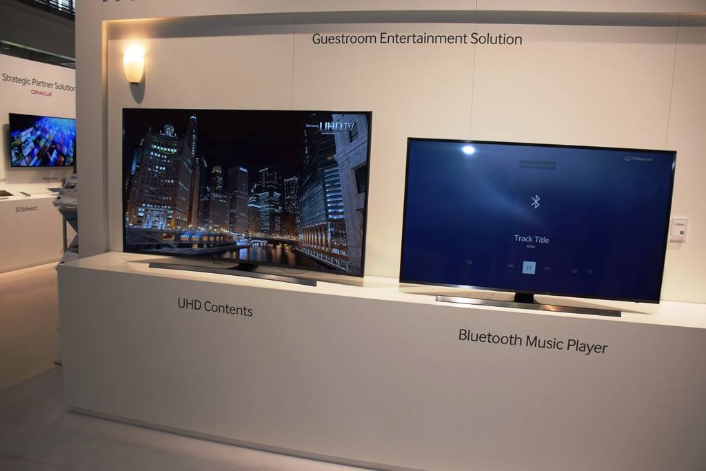 غرفه سامسونگ در سبیت 2015