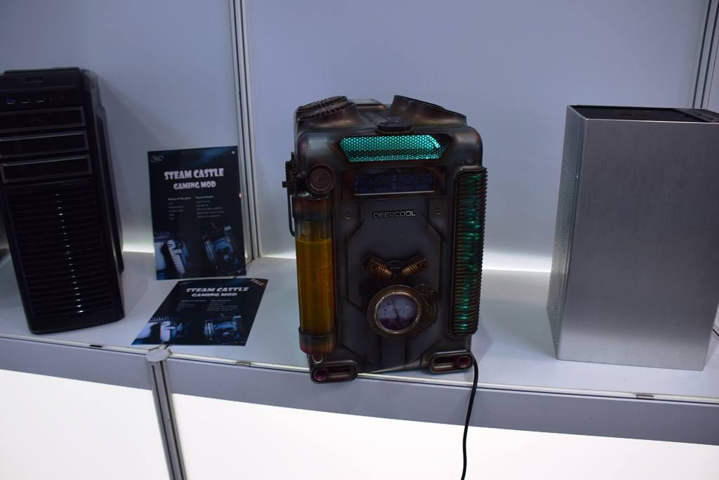 تصاویر نمایشگاه سبیت 2015 