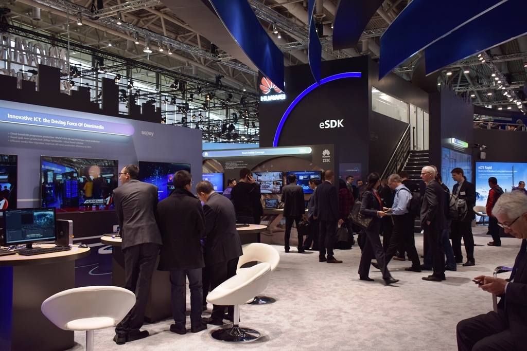 تصاویر نمایشگاه سبیت 2015 