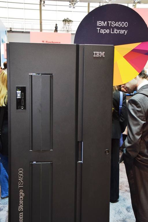 تصاویر نمایشگاه سبیت 2015 