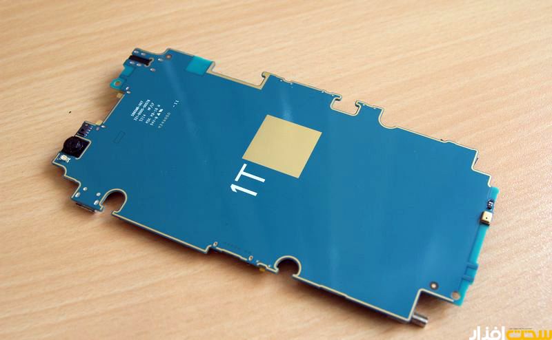 کالبد شکافی اکسپریا E4 Dual سونی