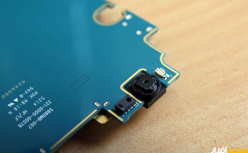 کالبد شکافی اکسپریا E4 Dual سونی