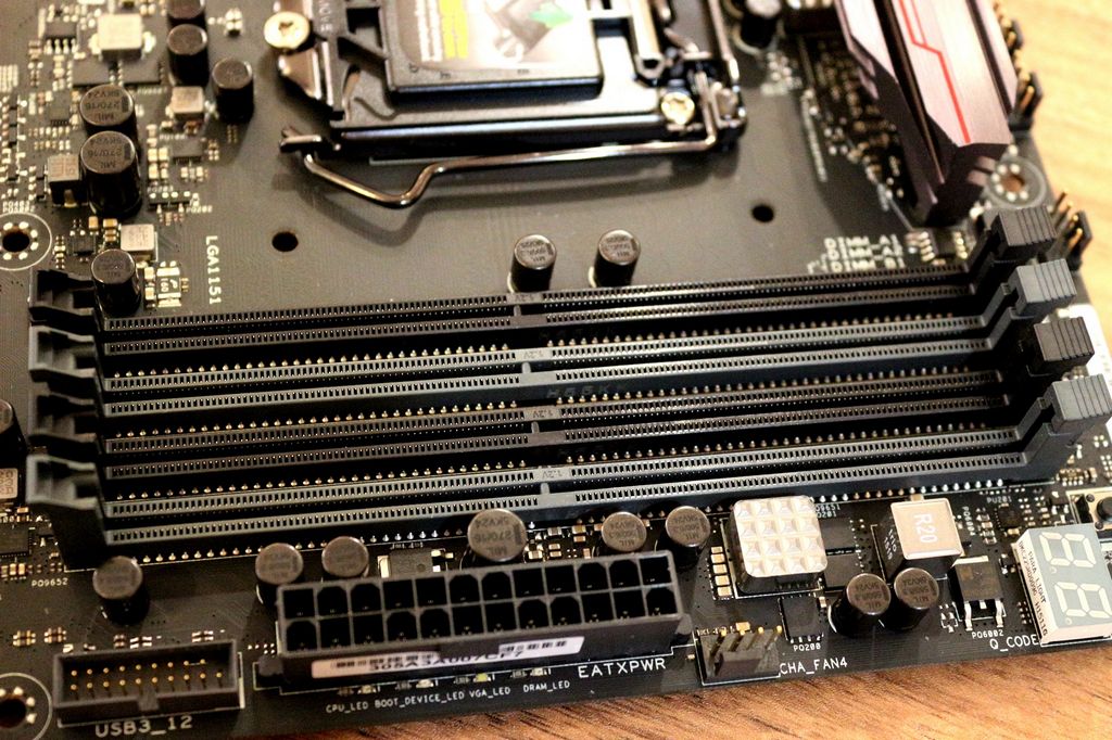 مادربرد Maximus VIII Ranger