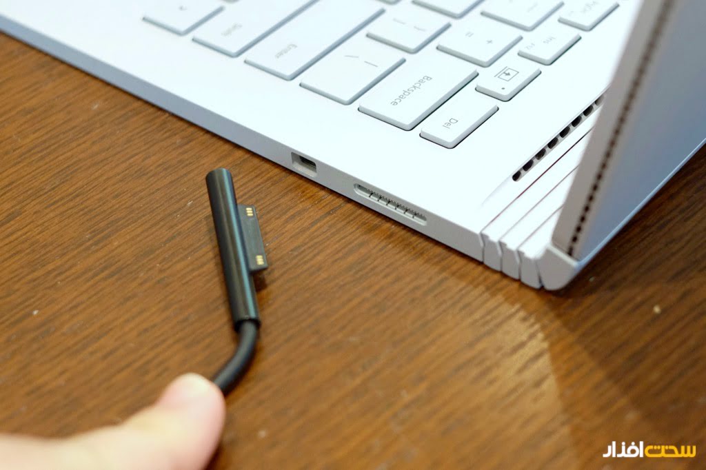 بررسی لپ تاپ سرفیس بوک (Surface Book) مایکروسافت