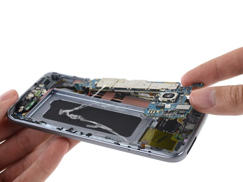 کالبد شکافی گلکسی اس 7