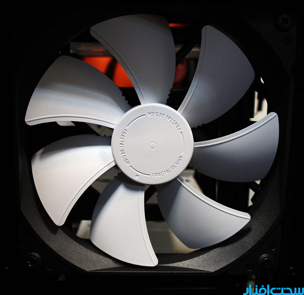 بررسی کیس Fractal Design Define R5