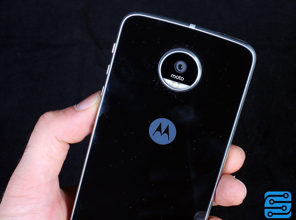 بررسی گوشی موتورولا MOTO Z PLAY