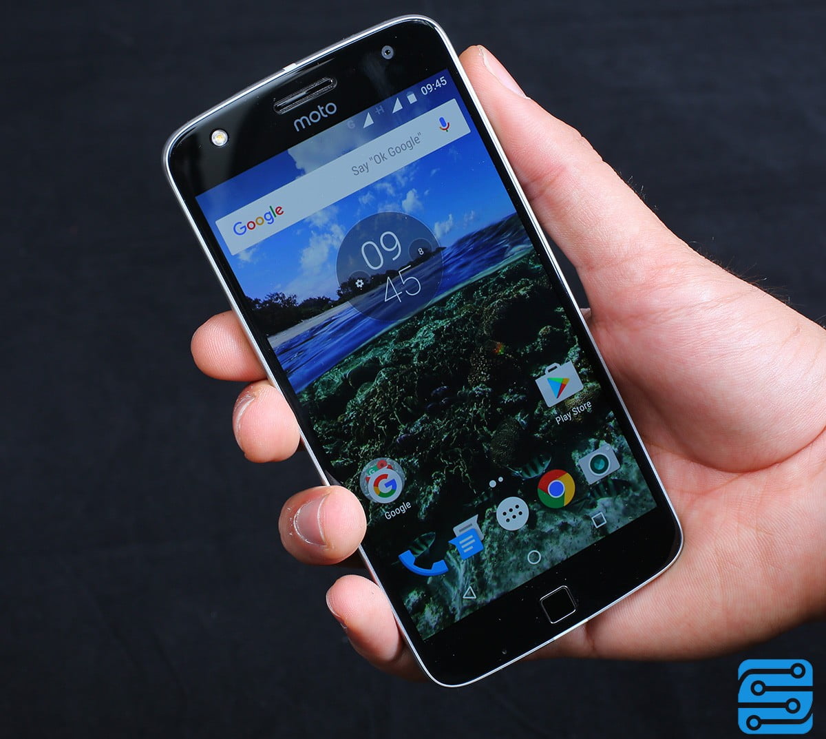 بررسی گوشی موتورولا MOTO Z PLAY