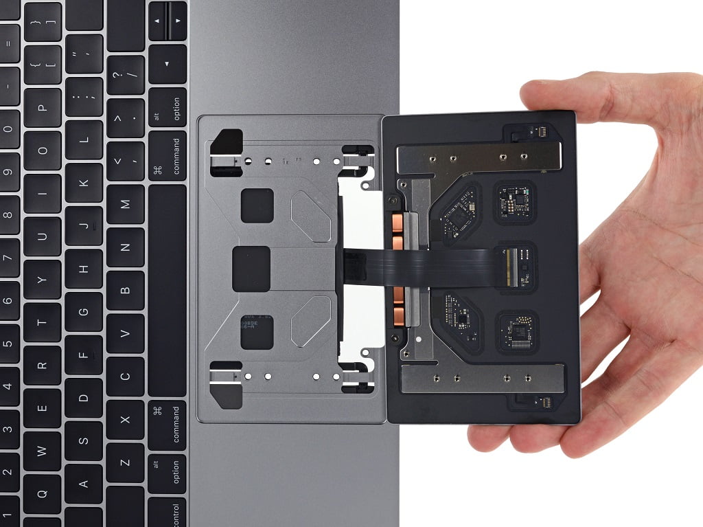 کالبدشکافی مک بوک پرو 2016