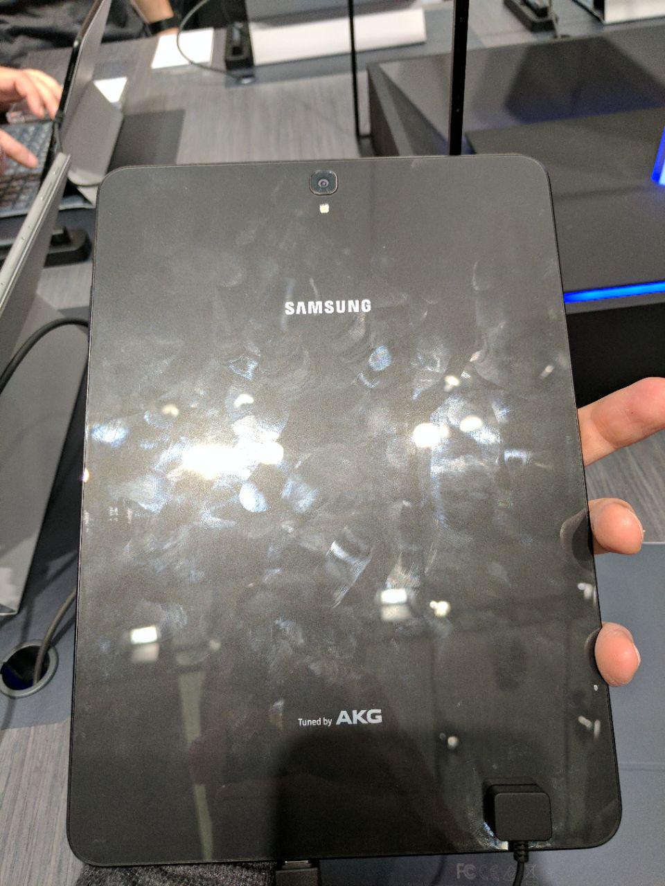 پوشش تصویری غرفه سامسونگ در MWC 2017 پوشش تصویری غرفه سامسونگ در MWC 2017