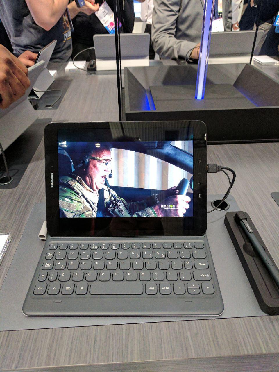 پوشش تصویری غرفه سامسونگ در MWC 2017 پوشش تصویری غرفه سامسونگ در MWC 2017