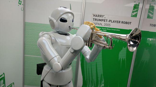 10 روباتی که در حال تغییر جهان هستند