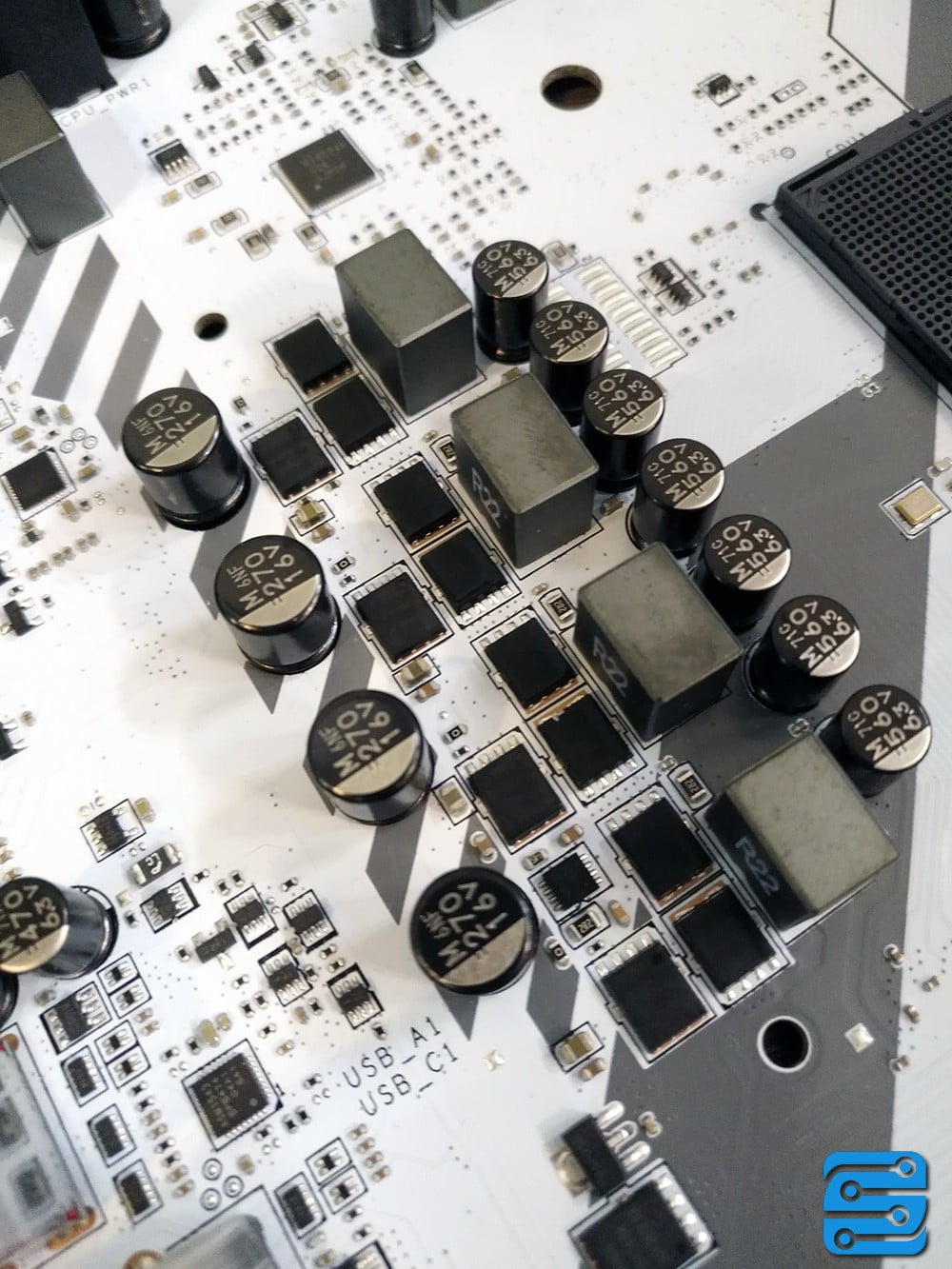 مادربرد MSI B350 Tomahawk Arctic