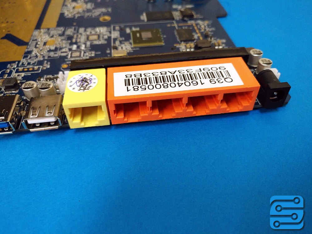 بررسی روتر TOTOLINK A6004-NS