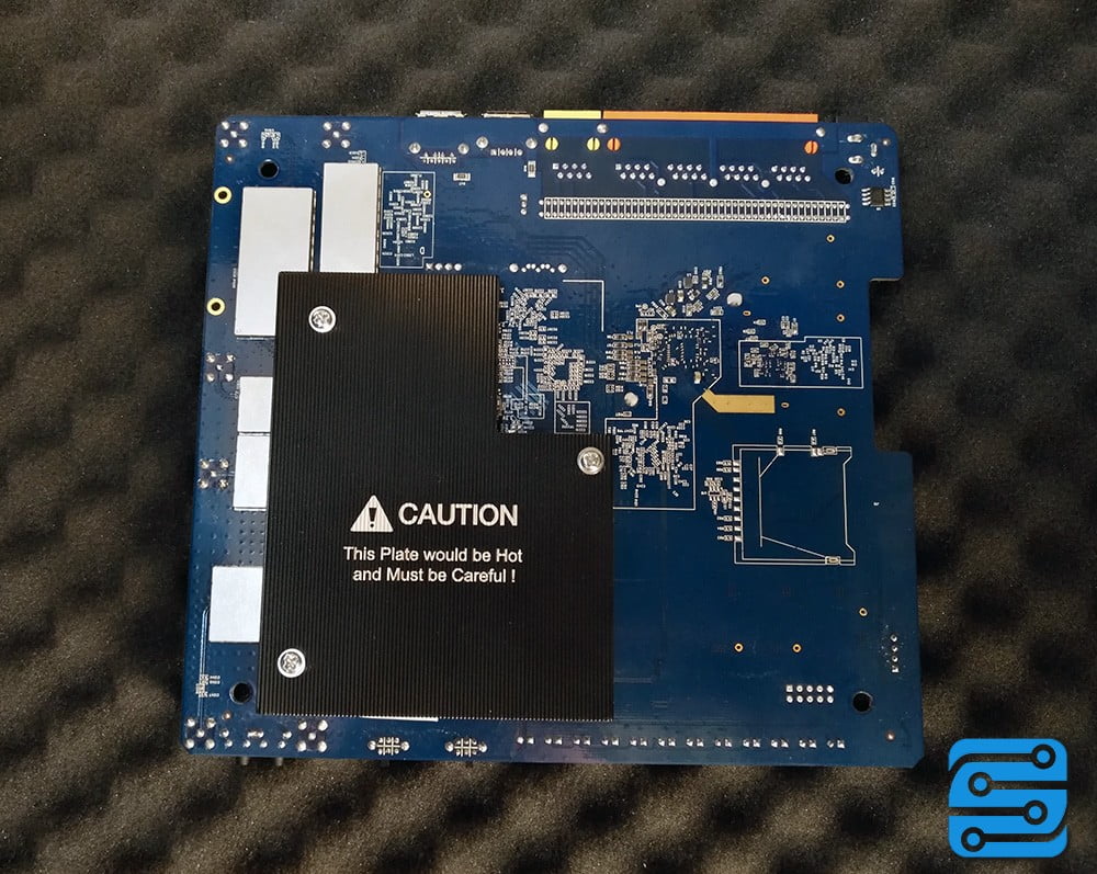 بررسی روتر TOTOLINK A6004-NS