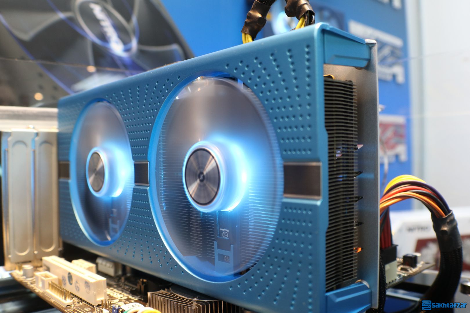 غرفه سافایر در کامپیوتکس 2017