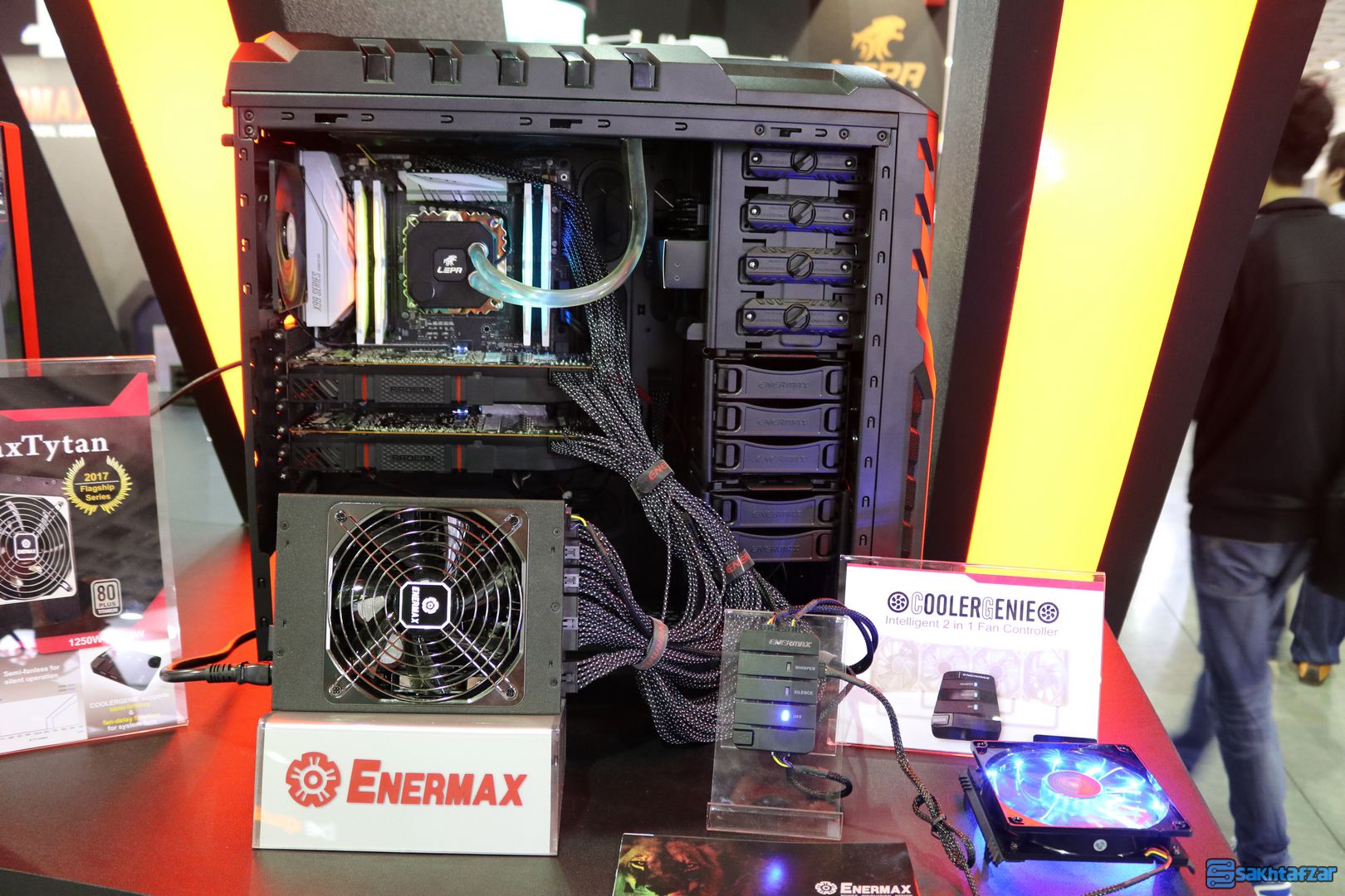 غرفه انرمکس در نمایشگاه کامپیوتکس 2017