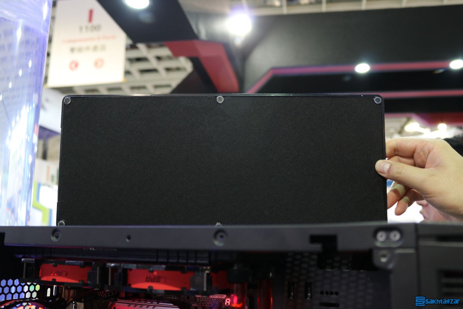 غرفه انرمکس در نمایشگاه کامپیوتکس 2017