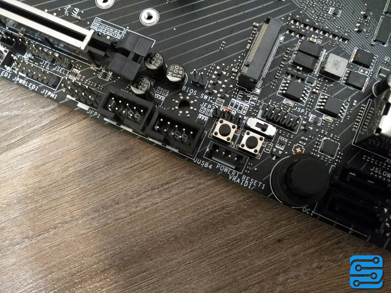 بررسی مادربرد MSI X299 Gaming Pro Carbon AC