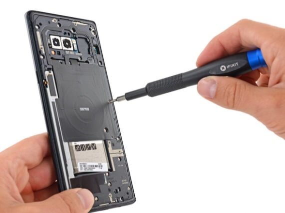 کالبدشکافی نوت 8 کالبدشکافی نوت 8