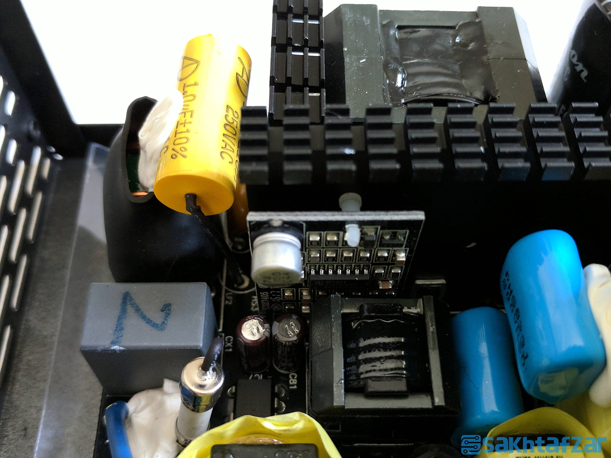 منبع تغذیه Thermaltake Toughpower Grand RGB 750W