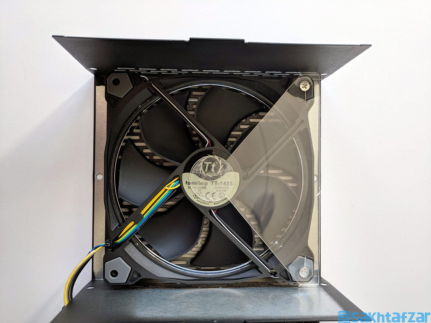 بررسی منبع تغذیه Thermaltake Smart Pro RGB 650W