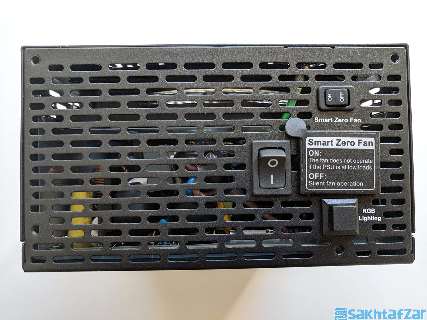 بررسی منبع تغذیه Thermaltake Smart Pro RGB 650W