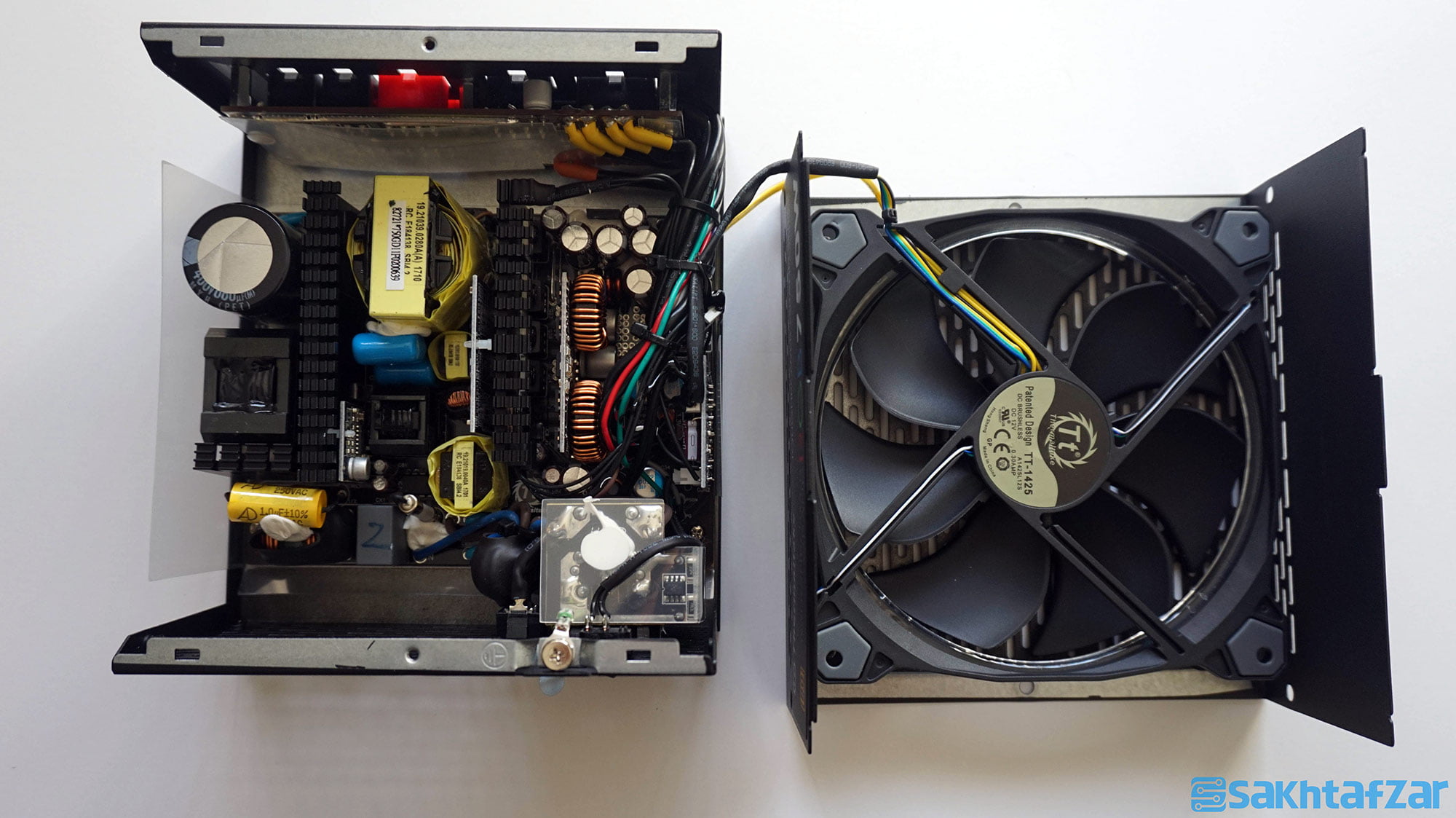 منبع تغذیه Thermaltake Toughpower Grand RGB 750W