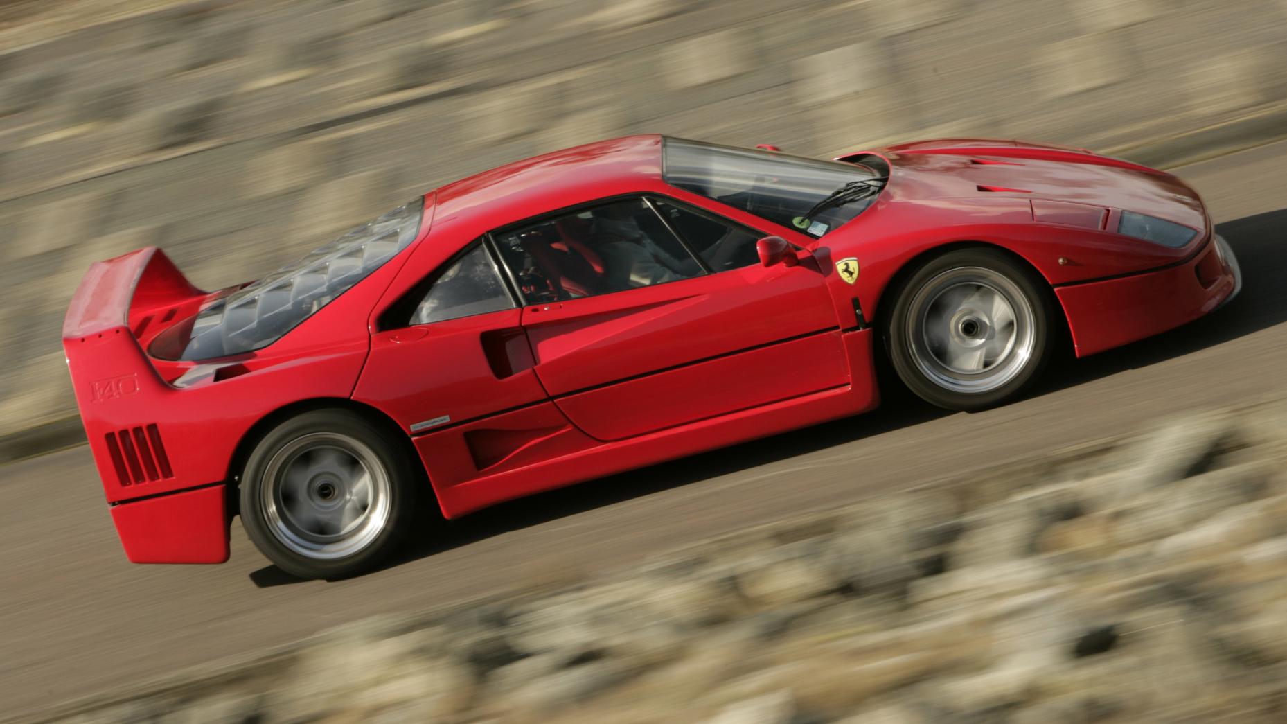 Машины представляют. Ferrari f40 Turbo. Ferrari f40 1995. Модель Ferrari f40 (1987). Феррари 355 топ Гир.