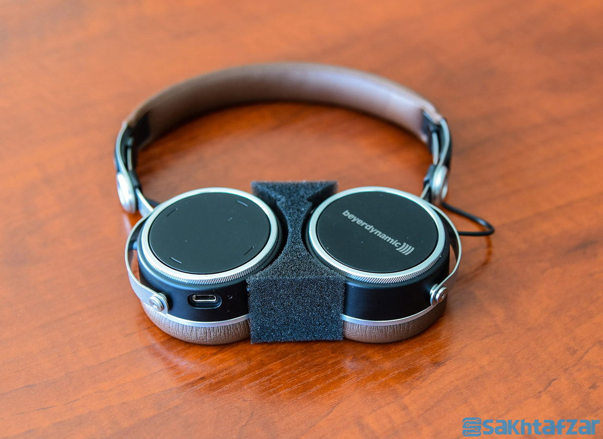 بررسی هدفون حرفه ایWireless  Aventho شرکت Beyerdynamic